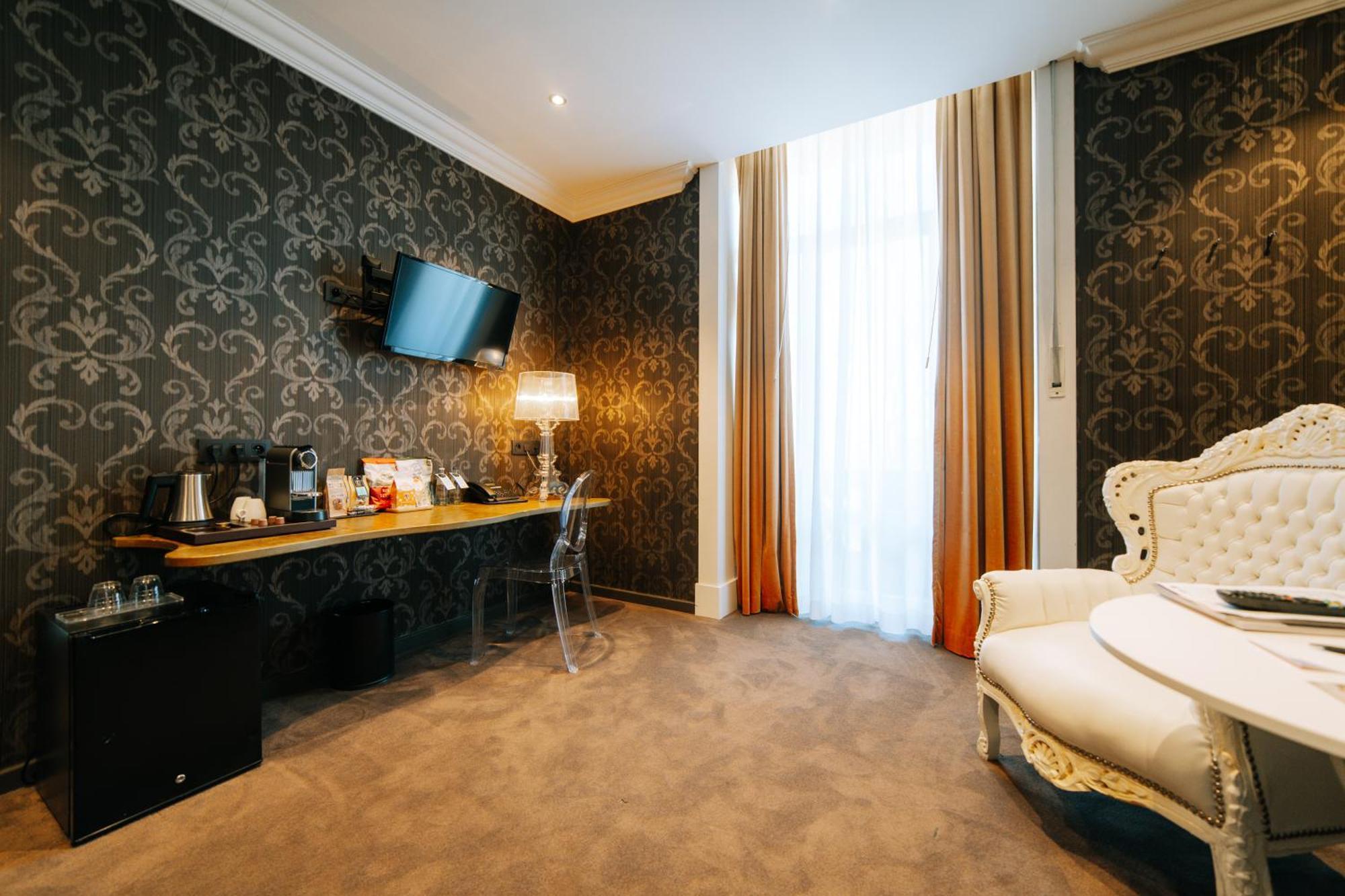 Le Chateau De 4* Namur (Namen)